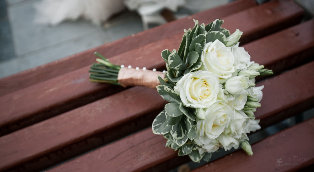 HOA CƯỚI-BIỂU TƯỢNG CỦA SỰ THỦY CHUNG